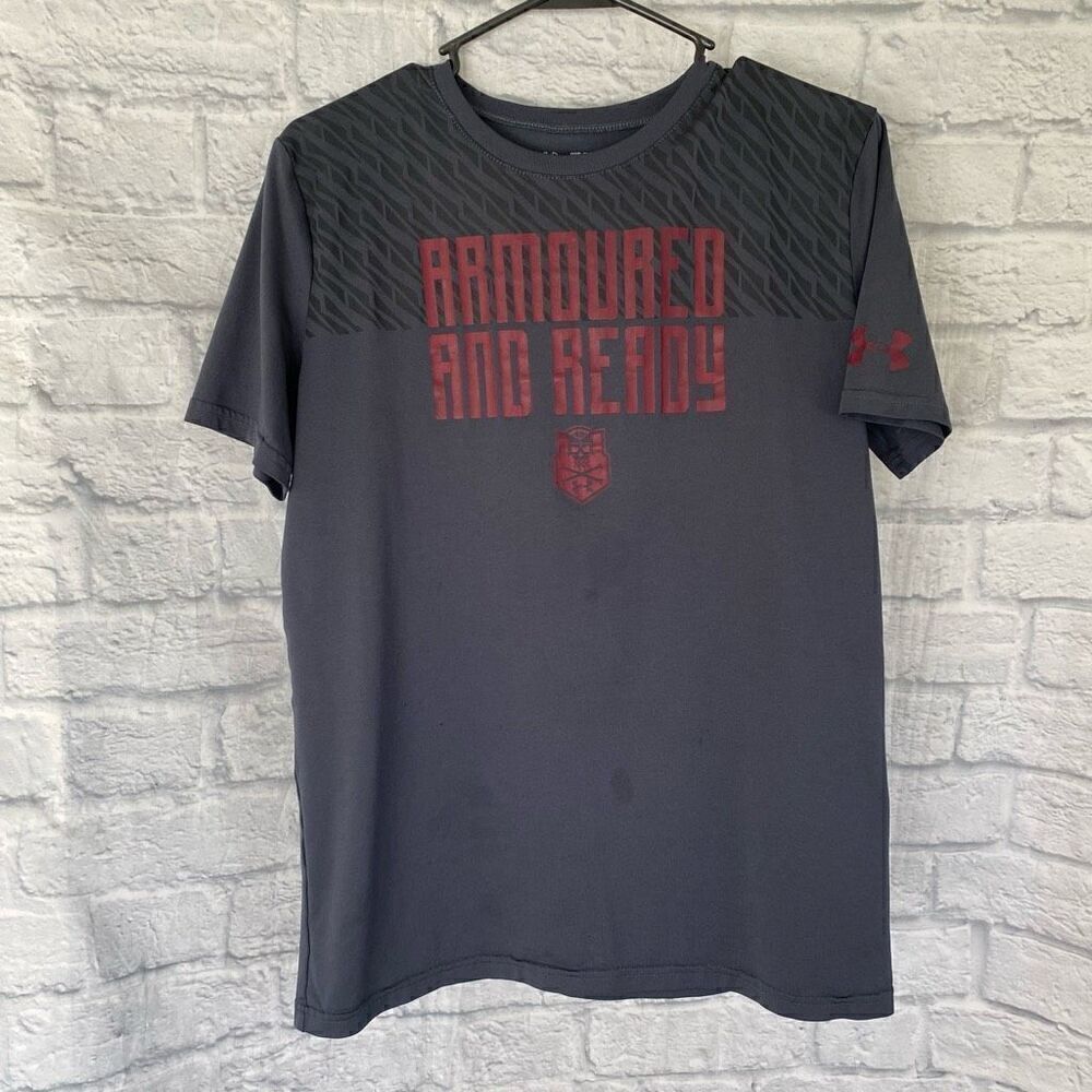 Under armour youth XL Loose fit heat gear short sleeve Crewneck shirt grey&red
